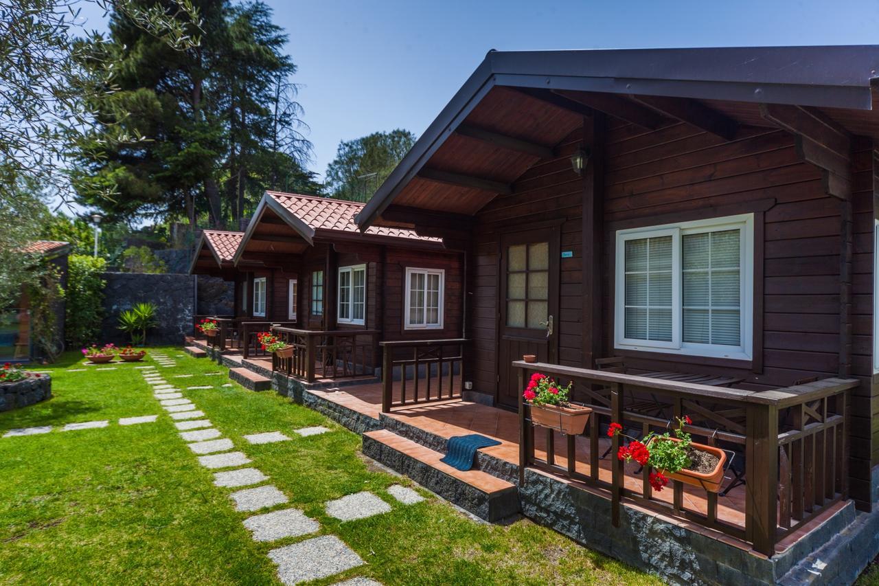 Etna Hut Bed and Breakfast Nicolosi Buitenkant foto